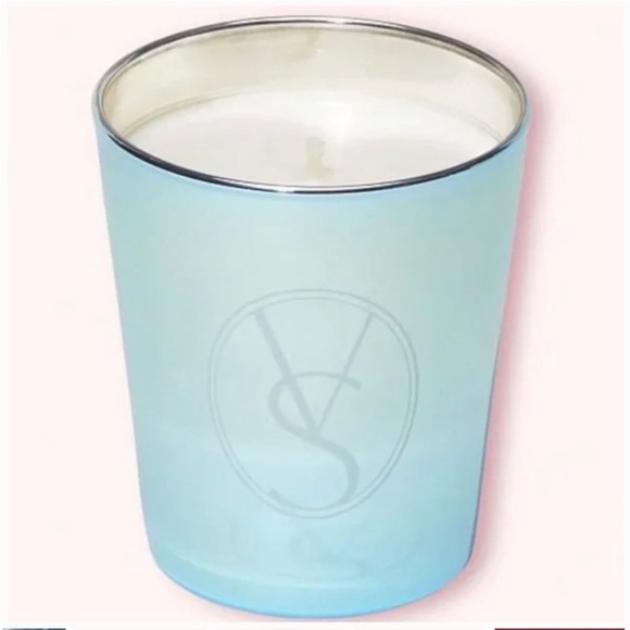 Victoria Secret Scented Candle - Picture 7 of 7